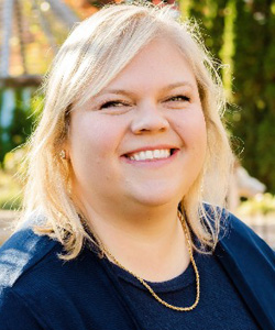 Dr. Kristen Noon (headshot)