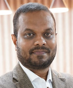 Dr. Vijay Anand Sivakumar